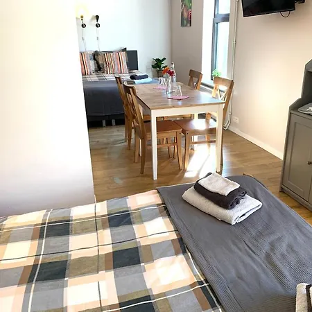 La Fleur Et Le Soleil Bed and breakfast