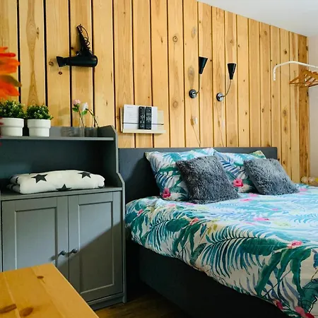 Bed and breakfast La Fleur Et Le Soleil 3*